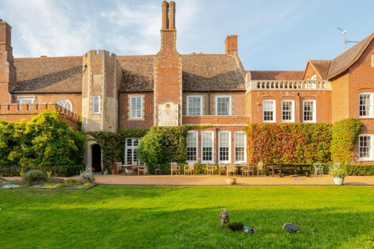 Hockwold Hall - Former Royal Residence Hockwold cum Wilton Экстерьер фото