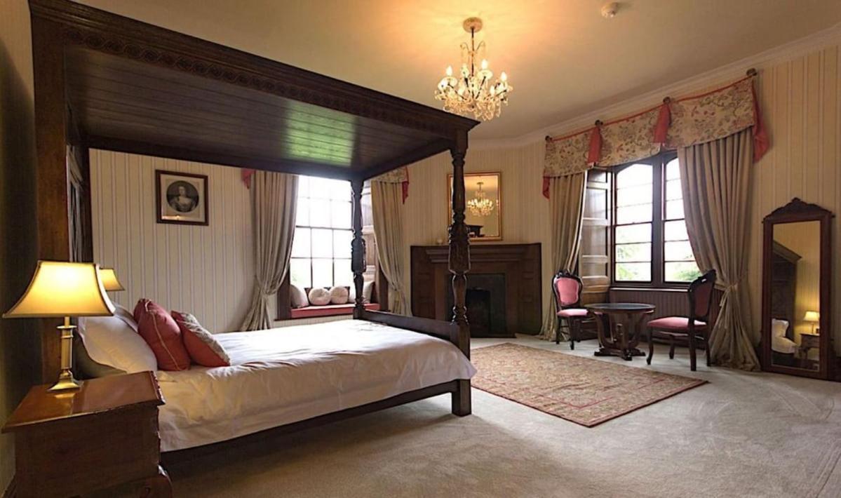 Hockwold Hall - Former Royal Residence Hockwold cum Wilton Экстерьер фото